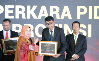 Torehkan Prestasi Gemilang, Bawaslu Sulawesi Utara Raih Predikat Terbaik ke-2 dalam Gakkumdu Award 2025. Jakarta, Kamis (11/12/2025)