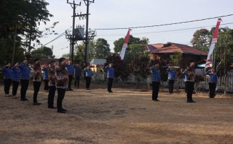 Seluruh jajaran Bawaslu Kabupaten Minahasa mengikuti upacara peringatan Hari Ulang Tahun ke-81 Kemerdekaan Republik Indonesia di halaman Kantor Bawaslu Kabupaten Minahasa, Senin (17/8/2026).
