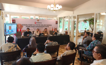Penyampaian materi dalam kegiatan Sosialisasi Uji Petik Pemetaan Kerawanan PDPB yang diikuti Bawaslu Kabupaten Minahasa bersama Bawaslu Provinsi dan kabupaten/kota se-Sulawesi Utara di Manado, Jumat (2/10/2026)